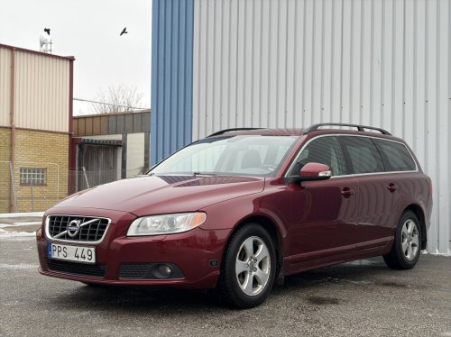 Volvo V70 